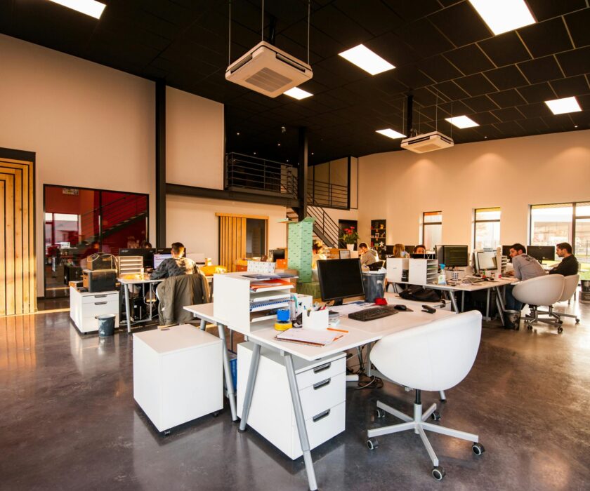 Business owners researching how to choose the right growth marketing agency in 2025