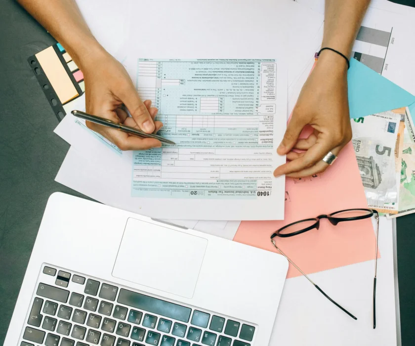 pexels-n-voitkevich-8927687 (1)